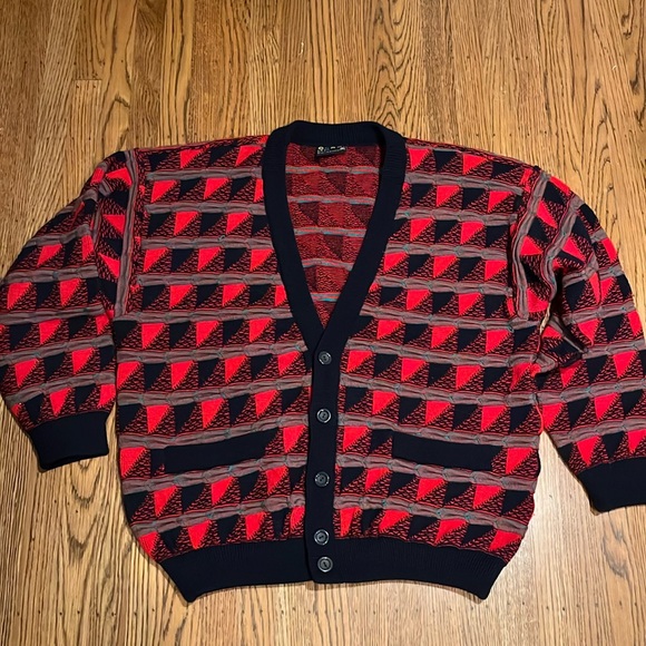 COOGI Sweater - Picture 1 of 7